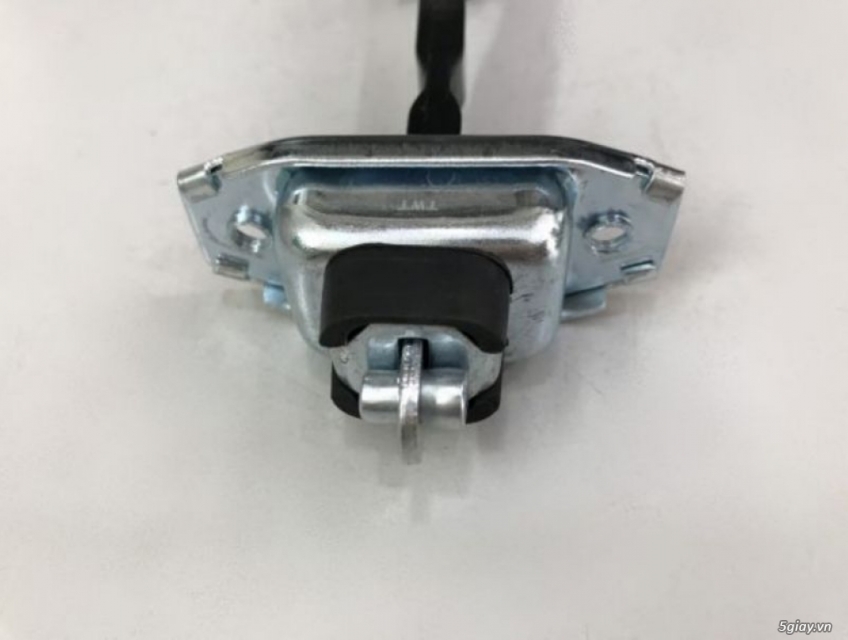 Hạn chế cửa sau Altis 2008-2013 - 6863002181