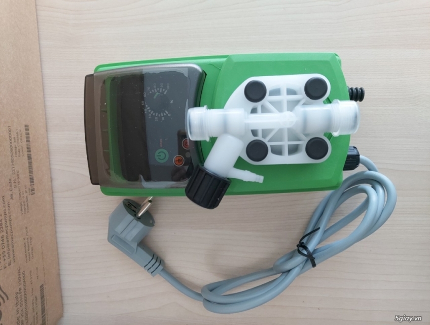 Bơm Châm Hóa chất EMEC Italy - Công suất 16 L/h 1 bar VCO0116