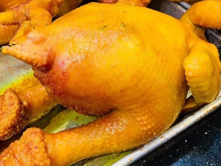 Sing Chicken chia sẻ cách làm gà đông tảo ủ muối giòn sần sật