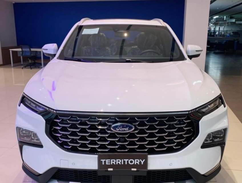 Ford Territory mới 100 %
