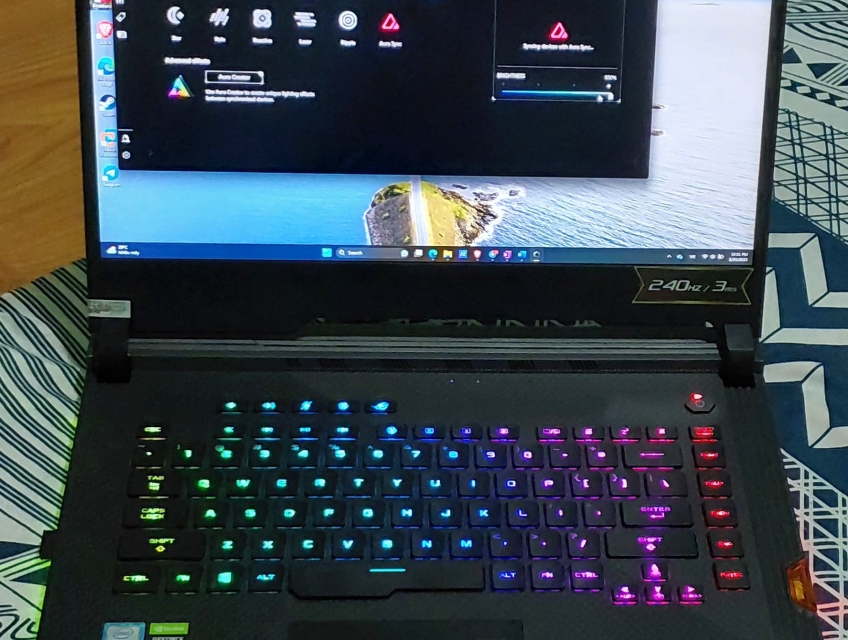 Bán Laptop Asus ROG Strix Scar 3 G531G