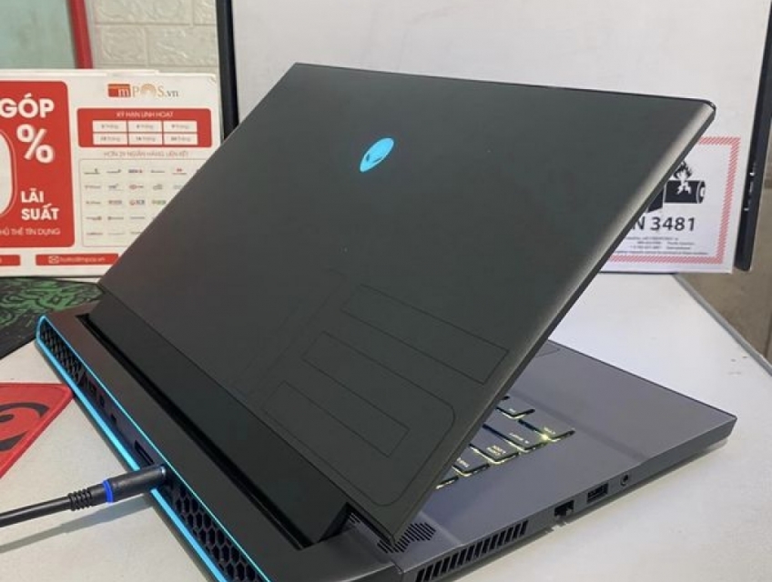 ✅Dell alienware M15R3 Core i9 10980HK-Ram 32G-SSD 1T - RTX 2070 8G