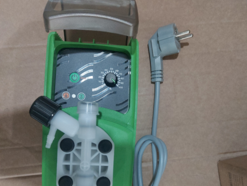 Bơm định lượng EMEC - V Series VCO0510 Công suất 10 Lít/h 05 Bar