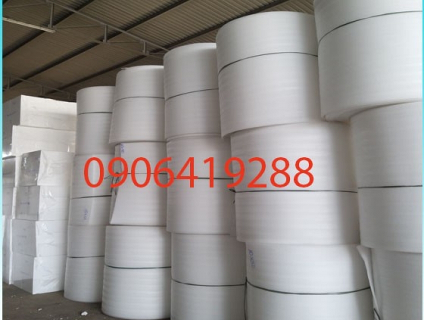 Màng xốp pe foam dùng bọc lót bễ cá an toàn khi vận chuyển