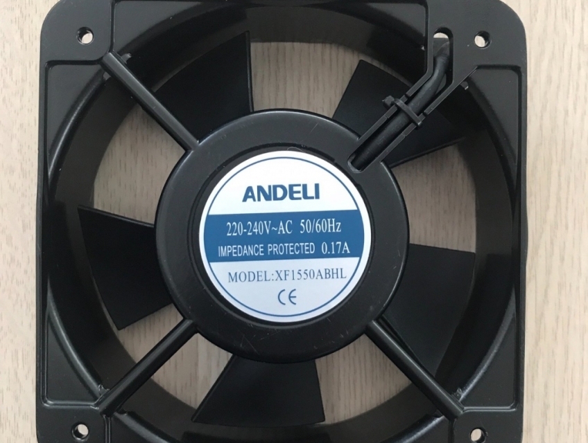 Quạt thông gió tủ điện 110x110x25, Hàng đẹp, Gía km cực tốt