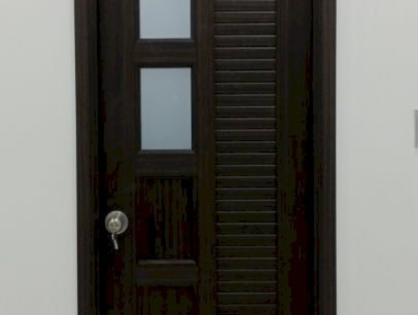 Cửa nhựa Đài Loan - Mẫu cửa giá rẻ cho nhà vệ sinh