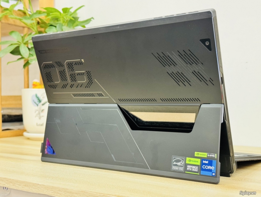 ASUS ROG Flow Z13 GZ301VU I9 - 13900 RTX 4050