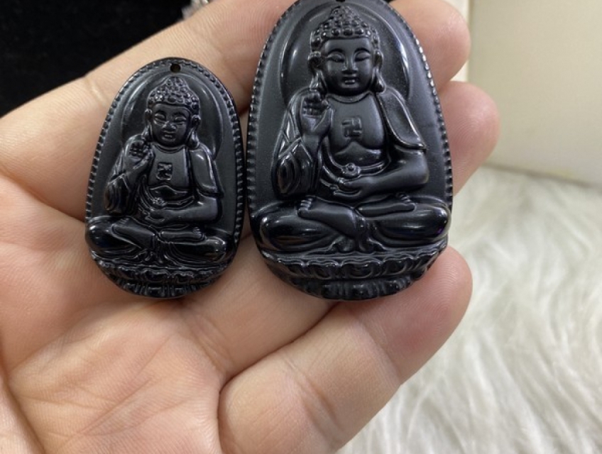 Phật Bản Mệnh Tuổi Nhâm Tuất 1982 Đá Obisidian - Bí Quyết Tăng May Mắn