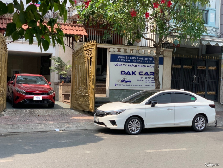 Cho Thue Xe O To Tu Lai - Giao Xe Tan Nha Mien Phi