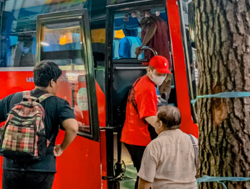 Thue Xe Du Lich - Tu Lai tai TP.HCM Gia Sieu Tot