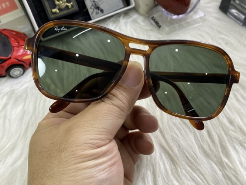 Kính rayban cũ chính hãng còn đẹp hàng đấu nhật giá rẻ uy tín