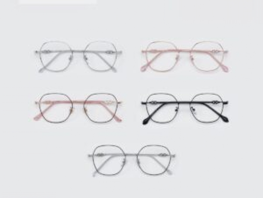 Kính Mắt Nữ Cho Khuôn Mặt Tròn: Hướng Dẫn Chọn Gọng Kính Hoàn Hảo