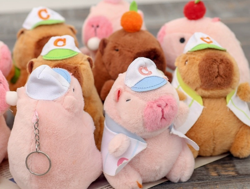 Bộ Sưu Tập Móc Khóa Capybara: Món Quà Đáng Yêu và Độc Đáo- Suri Luced