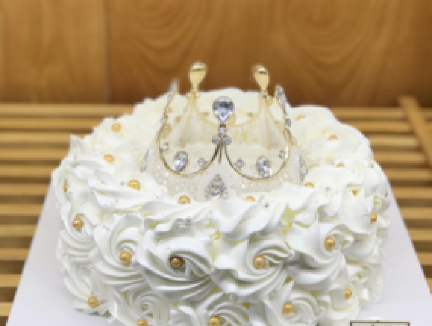 Top Những Mẫu Bánh Sinh Nhật Đơn Giản Sang Trọng Mà Tinh Tế