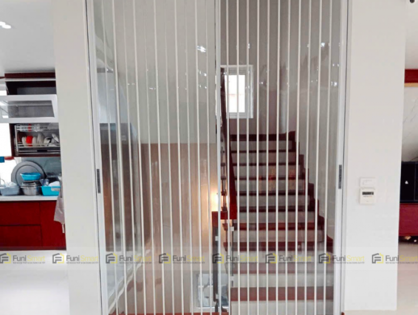 Cửa Xếp Lá Nhôm Di Động Linh Hoạt Phân Chia 2 Khu Vực Lối Đi Giá Xưởng