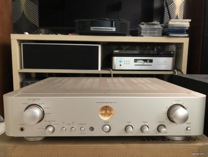 Amply Marantz PM 17