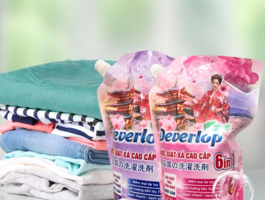 Nước giặt Deverlop One 2lít - 3 hương thơm (Ban Mai,Lavender,Nước hoa)