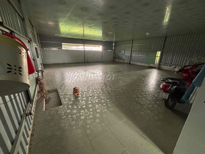 Cho thuê kho xưởng 90m2 ngay đường Nguyễn Ảnh Thủ