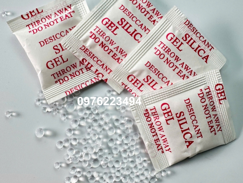 Tại Sao Ngành May Mặc Phải Dùng Gói Hút Ẩm Silicagel ?