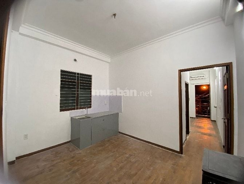 Phòng đôi diện tích 43m2 thoáng mát,có ban công rộng rãi,Nguyễn Tư