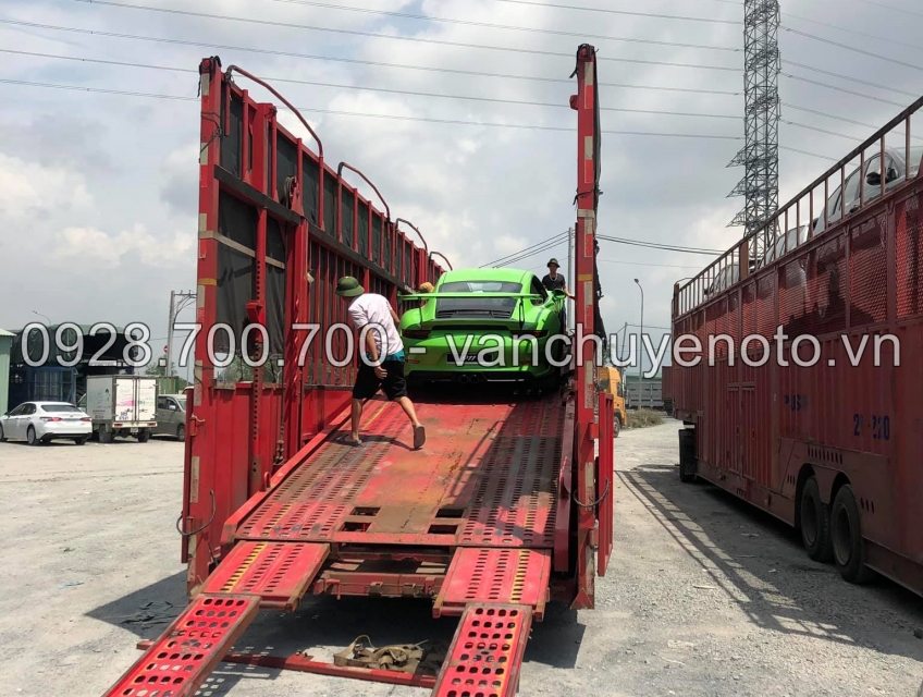 Dịch vụ Gửi xe ô tô từ Hà Nội vào Sài Gòn uy tín