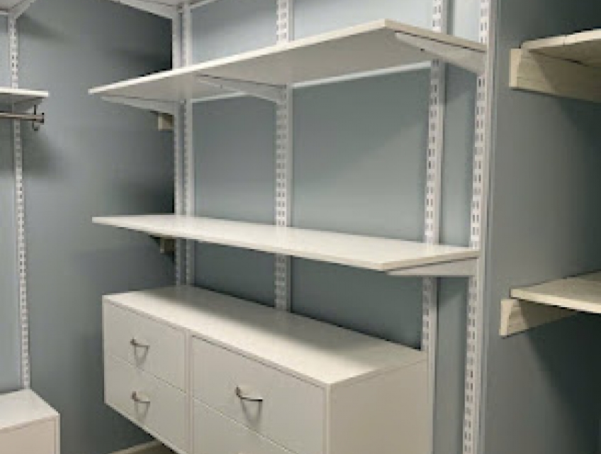 Kệ quần áo AMD – giải pháp linh hoạt, gọn nhẹ hơn, tối ưu cho cả người