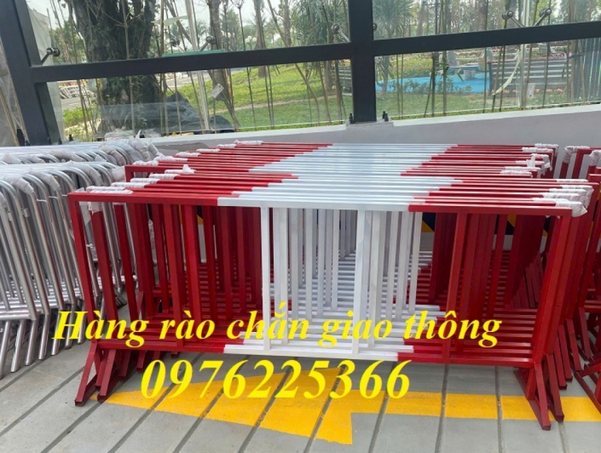 Báo giá hàng rào chắn di động khổ 1.2m x 2m mới nhất
