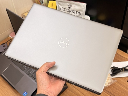 Dell Precision 7550 i7-10850H Ram 16G SSD 512G T1000 4G zin đẹp