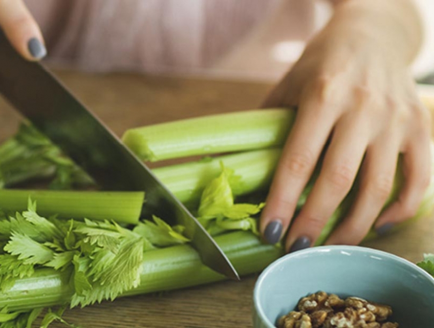 CẦN TÂY ĐÀ LẠT TƯƠI SẠCH - DỄ ÉP NƯỚC, DỄ CHẾ BIẾN