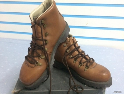 Còn dư 2 đôi cần bán