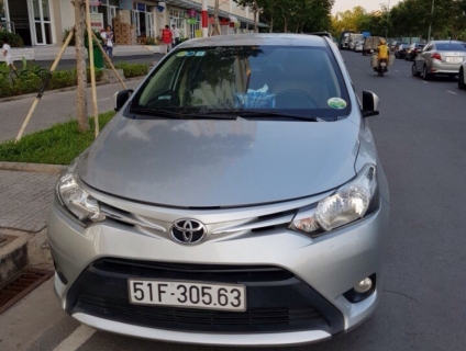 Cho thuê xe tự lái có tài, không tài