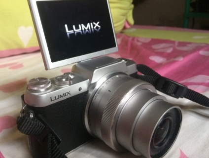 Panasonic Lumix GF7 Mirrorless + Kit 12-32mm bonus lens Tele 35-100mm