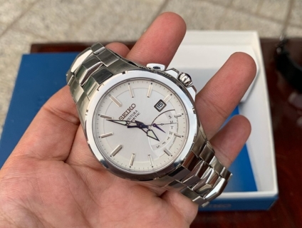 đồng hồ seiko kinetic fullbox mới 99%