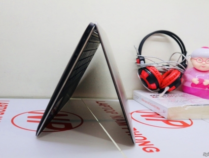 Laptop sang trọng dell XPS giá cạnh tranh