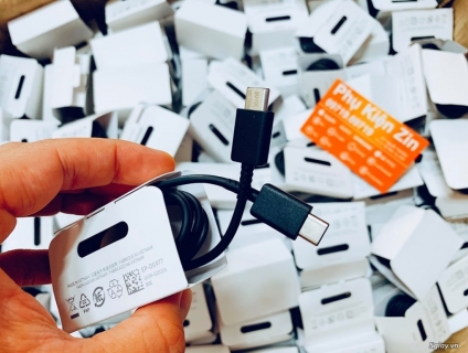 Cáp C to C Samsung Chính Hãng mới 100% Bảo Hành 12 Tháng .. End 22h59 -11/6/2019