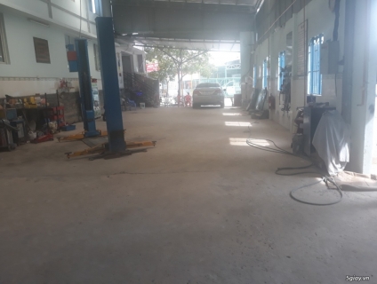 Bãi giữ xe có mái che tại Đường Nguyễn Văn Linh (0983766637)