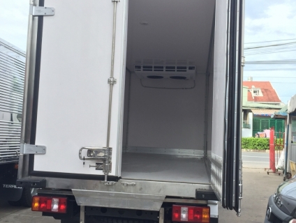 Xe tải Tera 240L thùng đông lạnh