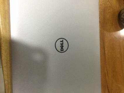 HCM- cần bán máy tính Dell Precision M3800 sách tay từ Mỹ