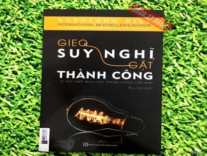 Đọc giả muốn mua những siêu phẩm sách về kỹ năng sống của Napoleon Hill