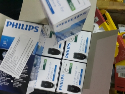 Máy cạo râu du lịch Philips nhỏ gọn, mới 100% End 23h: 23/06/19