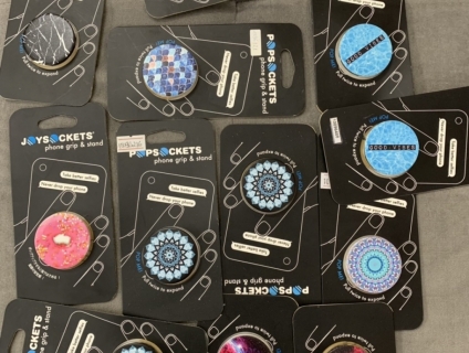 Lên sàn 250 Pop Sockets đỡ điện thoại. ET 22h59 23/6/19