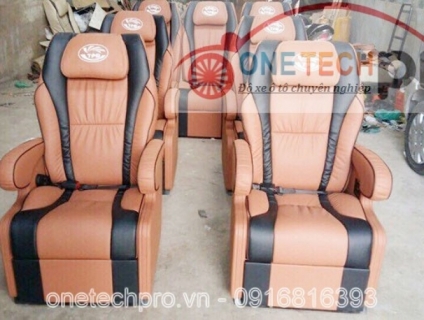 Mẫu bọc ghế da xe Ford Transit độ kiểu Limousine may nhăn cực đẹp