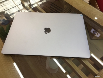 Macbook Pro MPTV2 2017 Core i7/ Ram 16Gb/ SSD 512Gb/ Màn 15.4" Silver