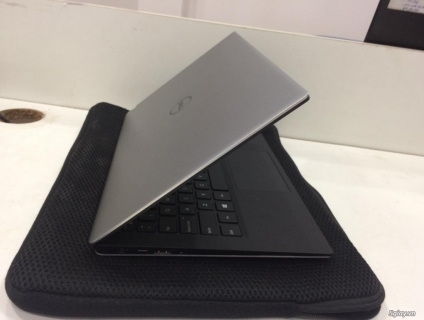 Dell XPS 9360 Core i3 7100U/ Ram 4Gb/ SSD 128Gb/ Màn 13.3” FHD