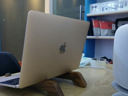 Macbook 12 in Vàng Hồng sang chảnh như mới không vết trầy xước