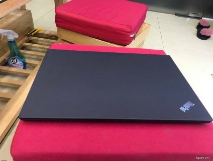 Lenovo Thinkpad P52S i7 8650U/ 16Gb/ SSD 256Gb/ VGA P500/ 15.6"FHD