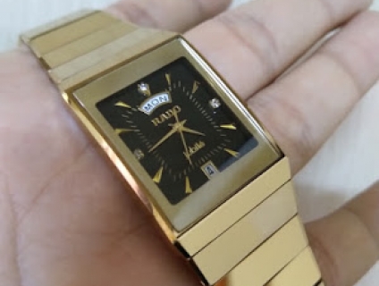 Đồng hồ đeo tay điểm cộng và ưu thế nhiều hơn khi đi phỏng vấn hay gặp