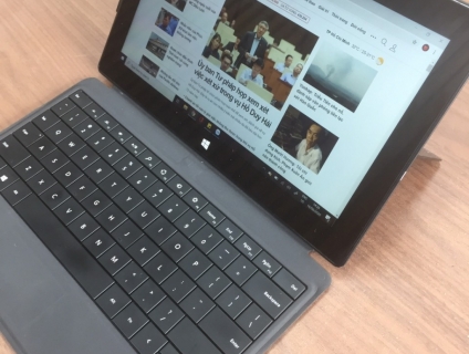 SURFACE PRO 2, máy xách tay ÚC - Ram 8gb - SSD 256 Win 10 bao mượt