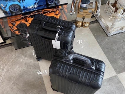 VALI DIOR x RIMOWA hàng QC order