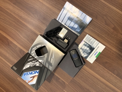 Nokia 8910i nguyên hộp cực đẹp zin chuẩn cứng, Ebay thị trường UK !